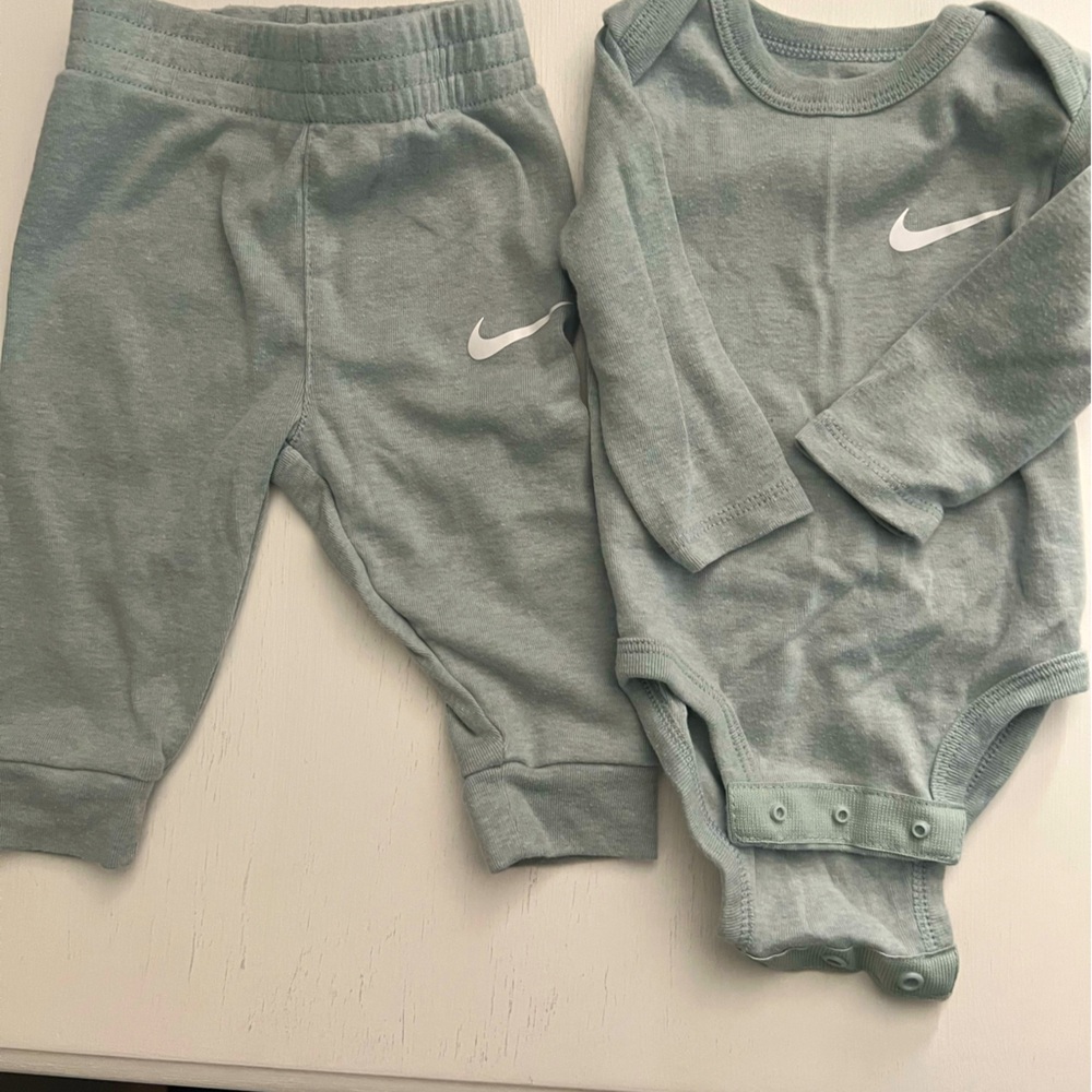 Nike Matching Onesie and Sweatpants
